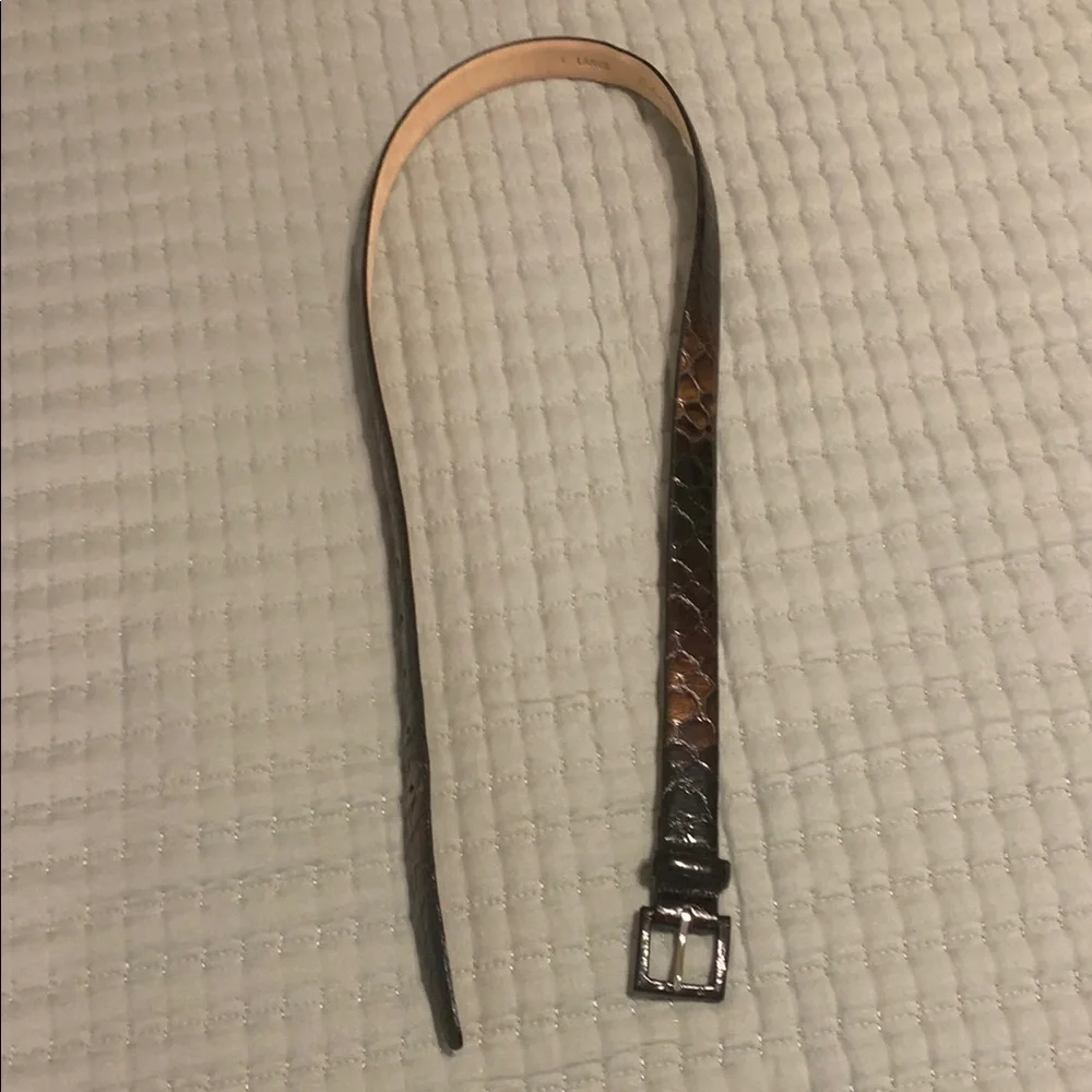 DNKY Italian alligator Calfskin Belt NWOT Size Youth Extra Lg Gold/Black design